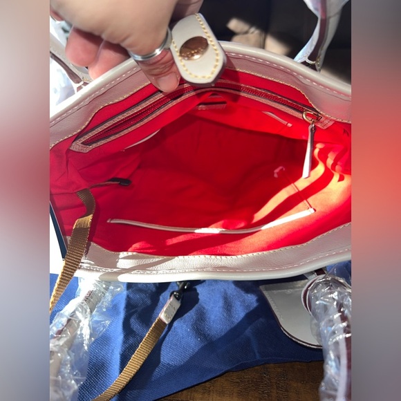 NWT Dooney & Bourke
Florentine Bucket Bag - Picture 9 of 16